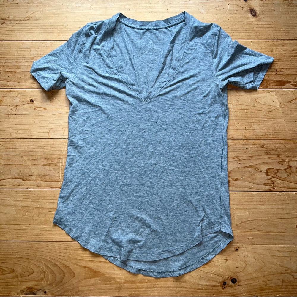 Lululemon V-Neck Tee